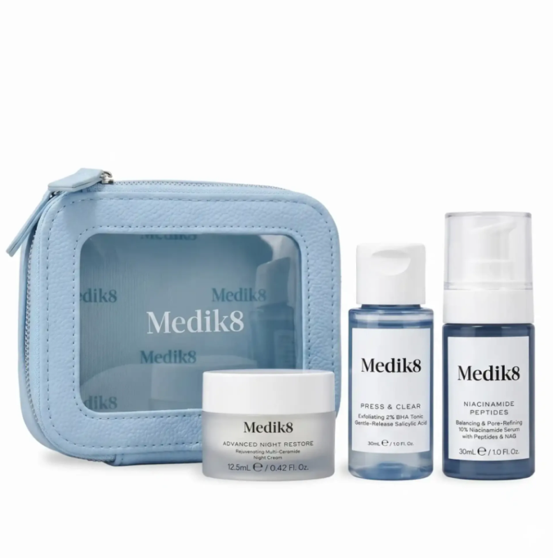 Medik8 – Travel Ready Skin – Зручний набір для сяйва та комфорту шкіри у подорожах