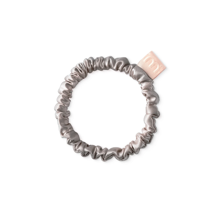 MON MOU – Silk Slim Scrunchie111 MON MOU – Silk Slim Scrunchie – Тонка резинка з натурального шовку